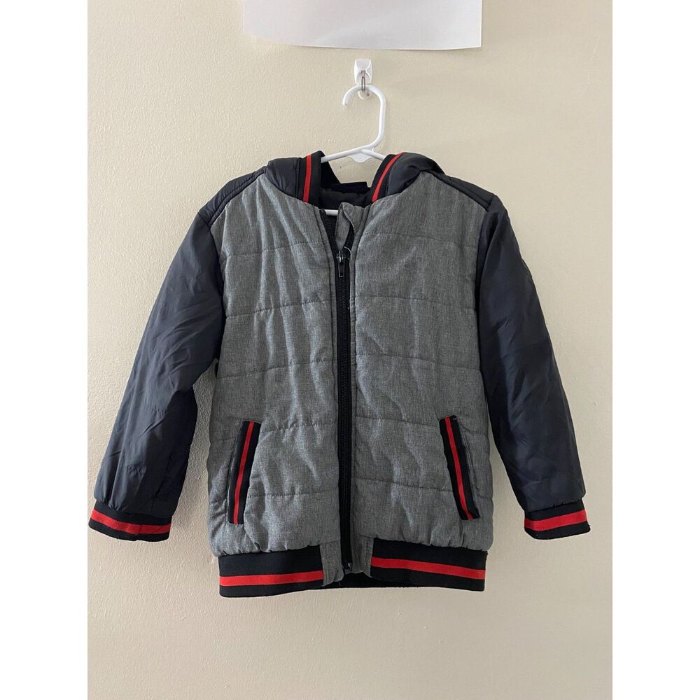 Vrasalon3T Toddler Boys Dark Grey Black Red Stripe Quilted Varsity Bomber Jacket